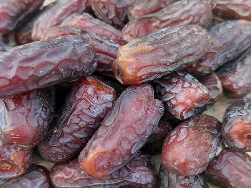 تصویر 3 از قیمت خرما پیارم صادراتی + خرید باور نکردنی